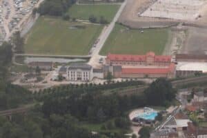 Vue des airs du Château-après